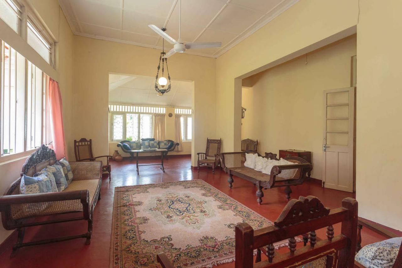 Charming Homestay By The Beach Dehiwala-Mount Lavinia Exterior photo
