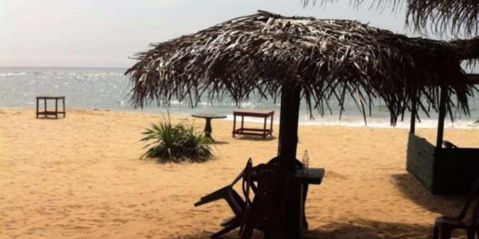 Charming Homestay By The Beach Dehiwala-Mount Lavinia Exterior photo